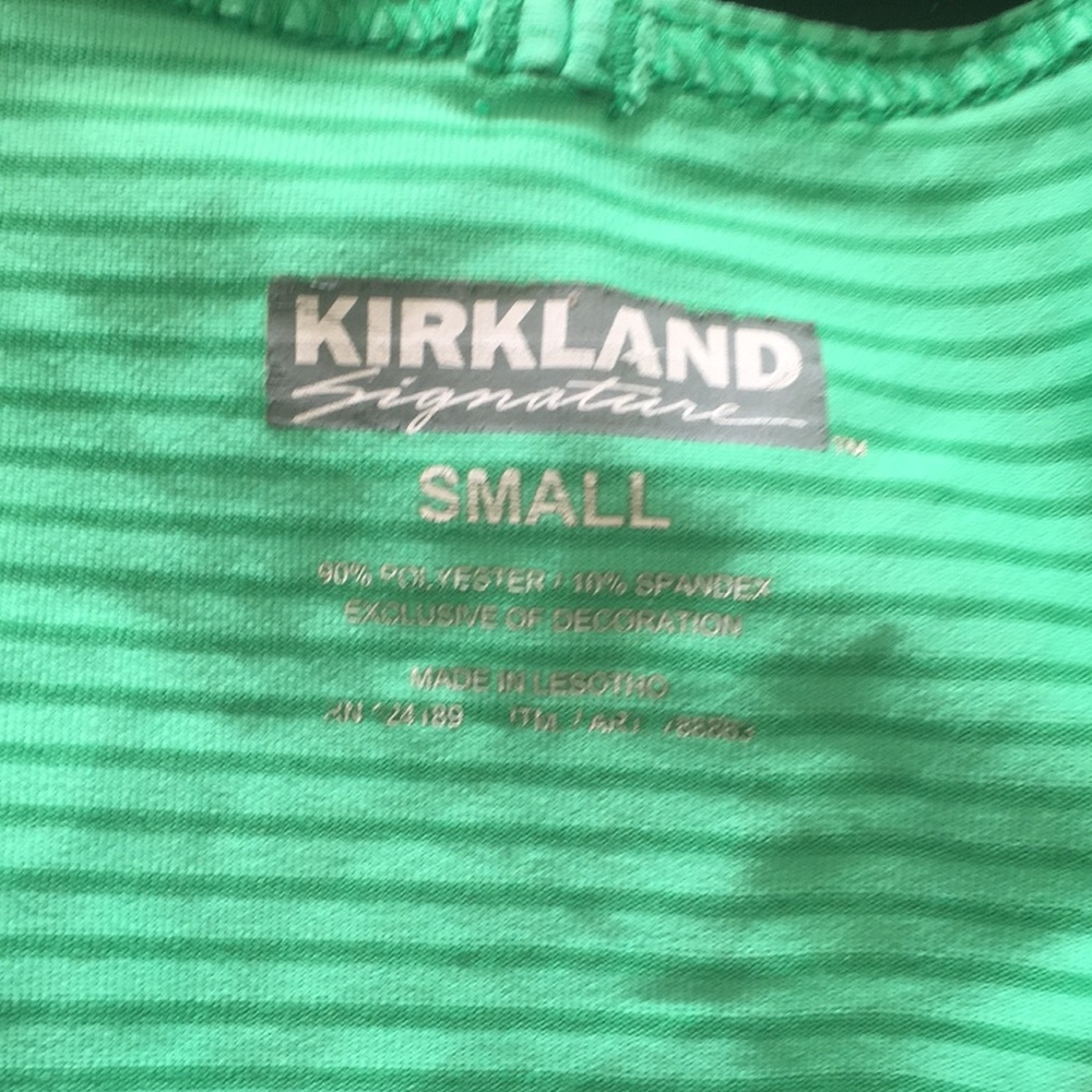 Two workout Tops - Picture 4 of 7